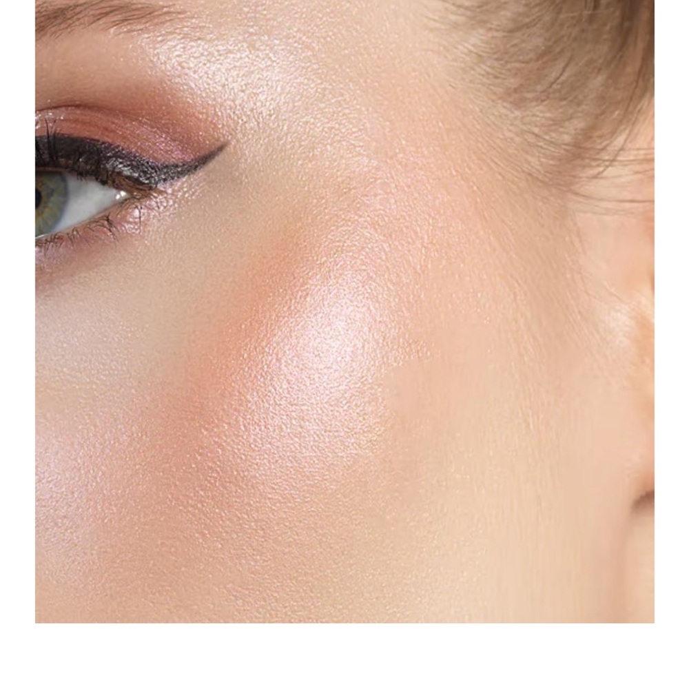 NIB Stila Highlighter in Kitten Shimmering Nude Pink Heaven's Hue Shimmer Powder - Picture 11 of 14